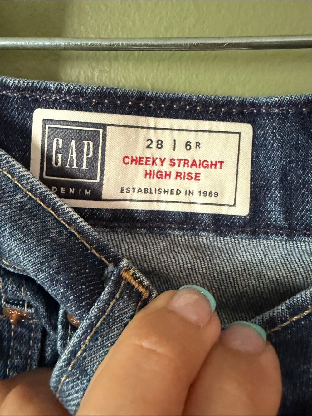 GAP Cheeky Straight High Rise Button Fly Jeans Sz 28 6R - Picture 4 of 7